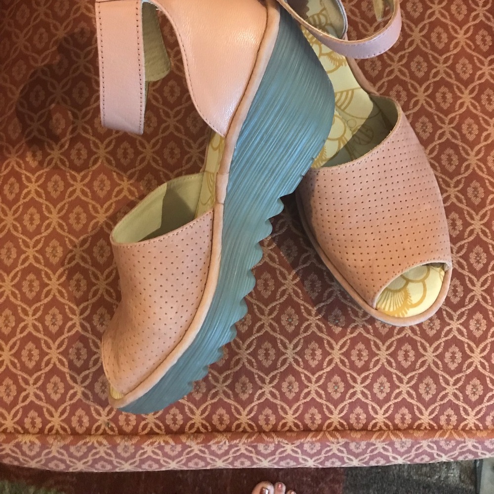Fly London Ladies Wedge